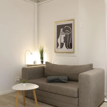 Cozy Design Work And Living Near Ku Damm *